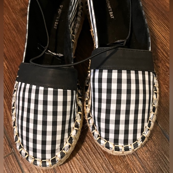 St. John's Bay Shoes - NWOT St John’s Bay Gingham Espadrilles. Size 7.5.